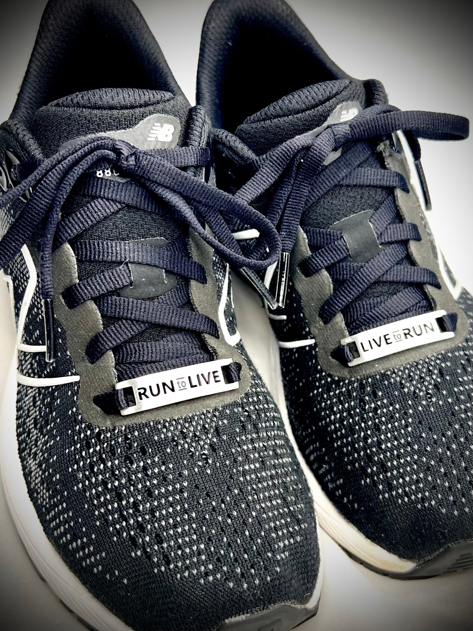 RUN TO LIVE - LIVE TO RUN. Inspirational Shoe Tags designed for athletes, marathon & trail runners, and anyone embracing an active lifestyle; promoting self-care, wellness & mindfulness. Perfect gift for all ages, our tags add motivation & style to every step. Find your reminder to stay focused & keep moving forward!